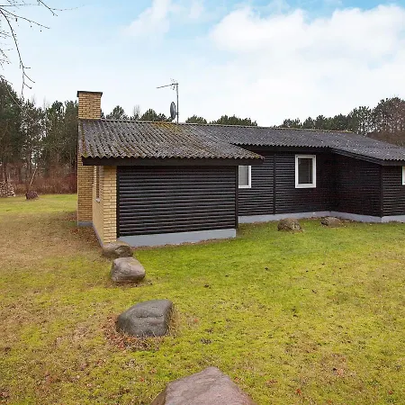 Three-bedroom Holiday In Hadsund 10 *
